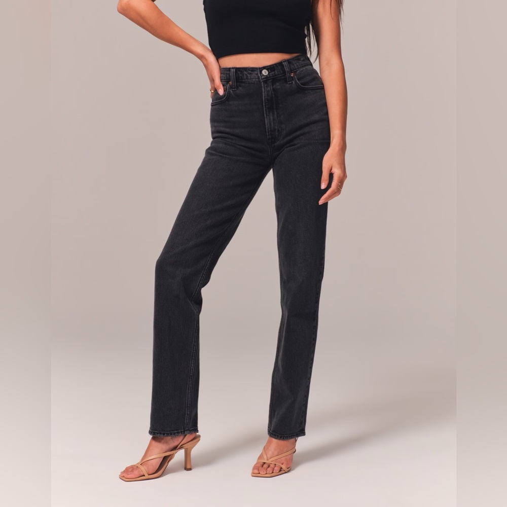 Ultra High Rise 90s Straight Jean